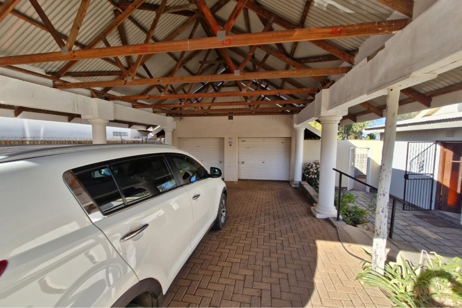 3 Bedroom Property for Sale in Wilkoppies North West